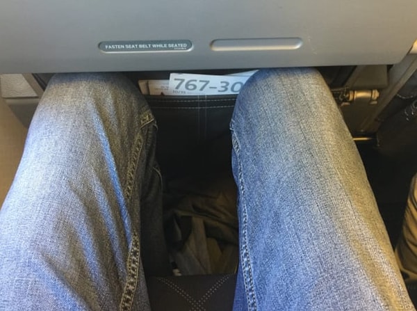 11. Не говоря уже о самом полете. Эконом-класс? Дайте два!