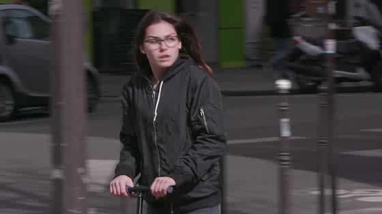 Kırmızı Işıkta Geçen Yayaları Bekleyen Korku Dolu Anlar!