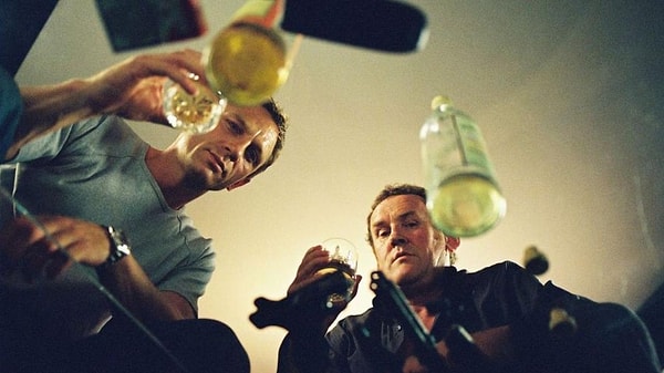 21. Слоёный торт (2004)