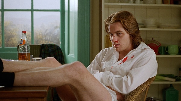 15. Неглубокая могила (1994)