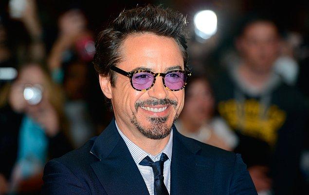 5. Robert Downey Jr. alkolikti. Kariyerini ve geleceğini mahvetmek üzereydi.