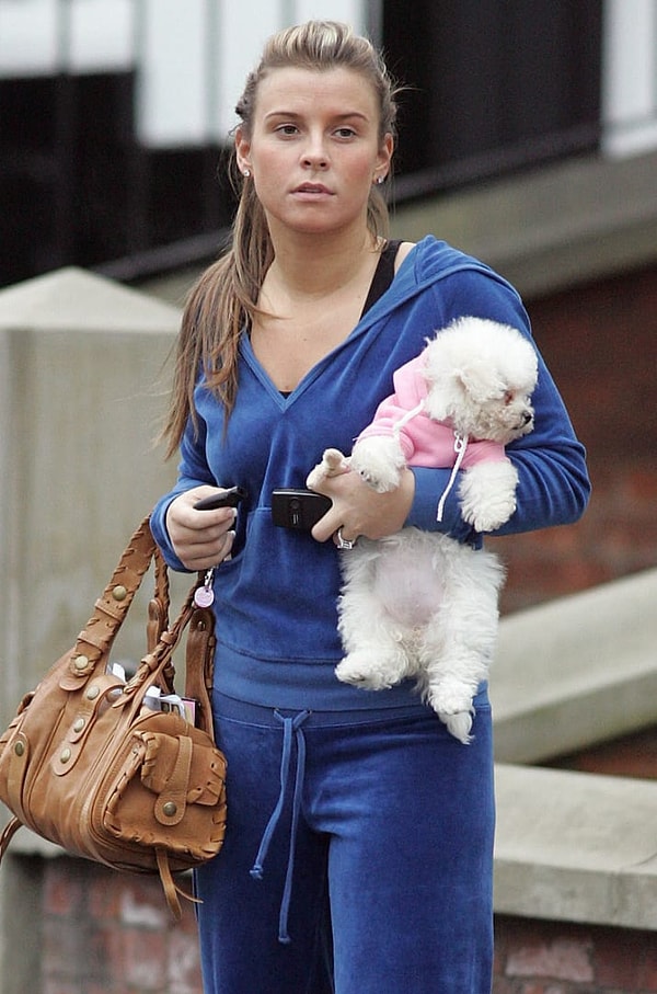 13. Вельветовый спортивный костюм