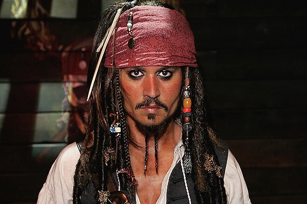 10. Джонни Депп в образе Джека Воробья сделал сюрприз своим фанатам