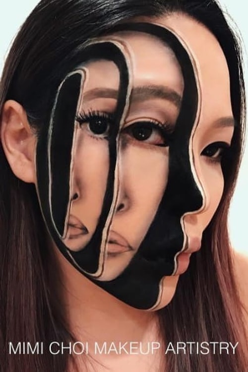 You may think that Choi must be a very experienced makeup artist, but she's only been doing this for three years.