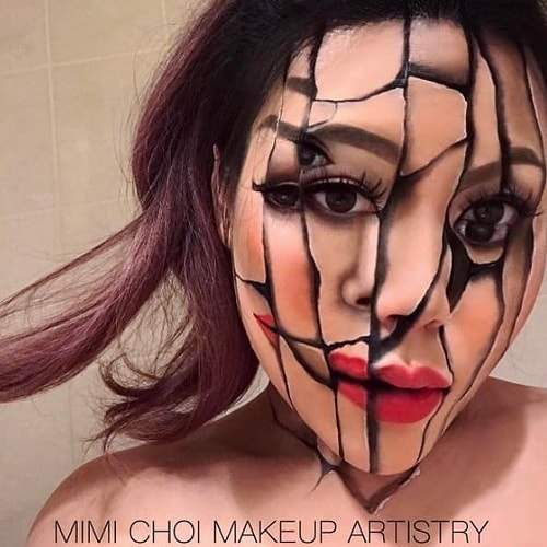 Even though her work is mind-blowing, not everyone is a fan, but she makes the best of it.