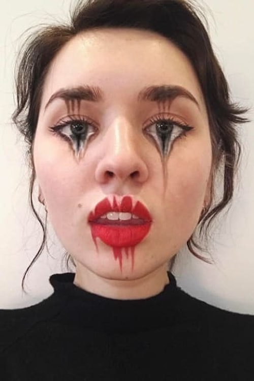 When it comes to creating her detail-oriented looks (which take anywhere from 1-5 hours btw), she uses regular makeup products and vegan brushes.