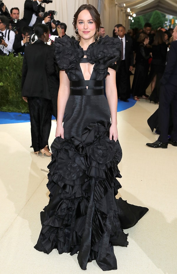 30. Дакота Джонсон