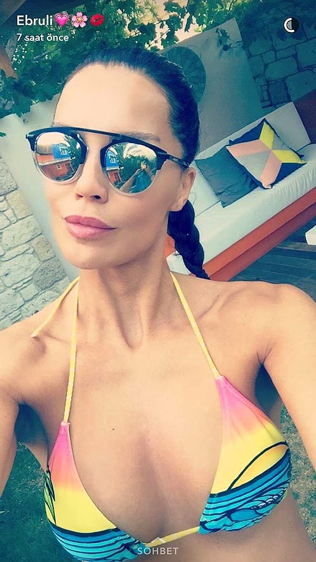 Menajeri ise Ebru adına açıklama yaparak, fotoğraftaki kişinin o olmadığı söyledi…