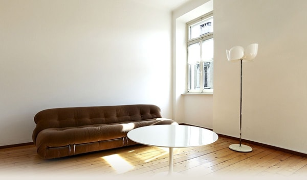 2. Ошибка: Пустые стены в комнате