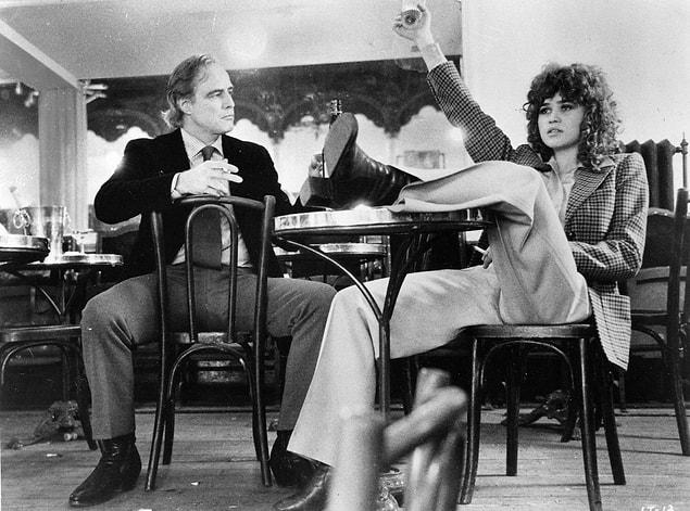1. Ünlü yönetmen Bertolucci, 2013 yılında verdiği bir röportajda çok tartışılan "Paris'te Son Tango" filmindeki tereyağlı tecavüz sahnesinin gerçek olduğunu itiraf etmişti.