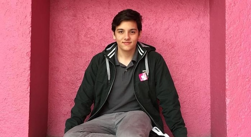 Его мама чуть не умерла, и он изобрел бюстгальтер, помогающий обнаружить рак груди