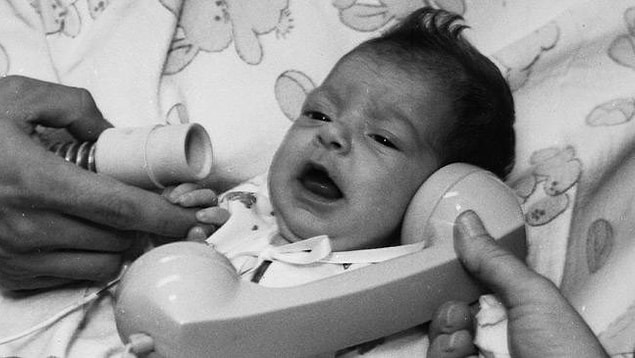 10. 1984 yılında 1 yaşındaki bir bebeğe bir babun kalbi nakledilmiş. 21 günün ardından vücut kalbi reddetmiş ve bebek hayatını kaybetmiş.