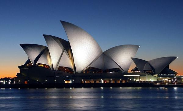 14. Dünyaca ünlü Sydney Opera Binası, aslında berbat bir akustiğe sahip.