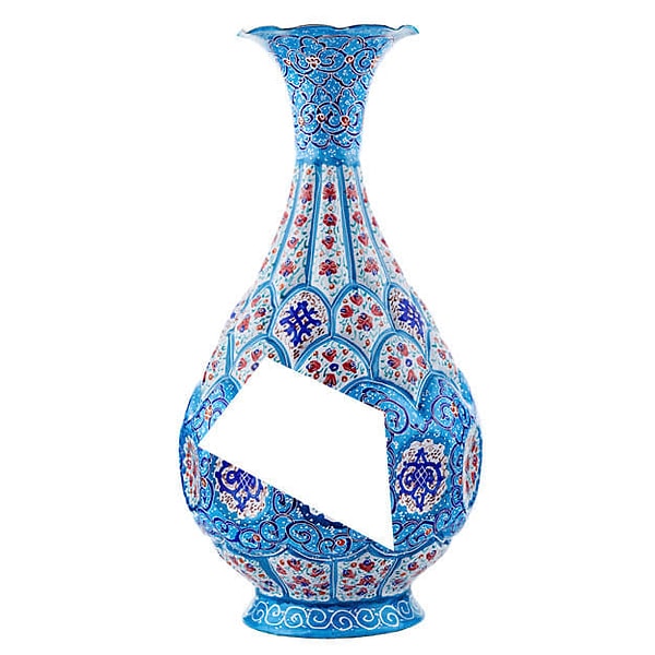 1. О нет! Я разбила бабушкину античную вазу. Поможете мне найти недостающий кусок?