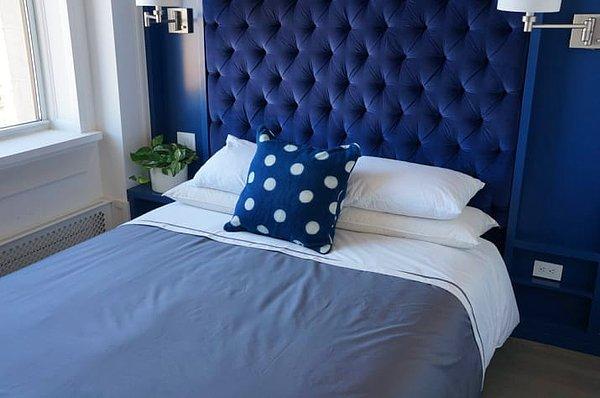 18. Ufacık bir yastık kılıfı ile odanızın ve yatağınızın harika görünmesini sağlayabilirsiniz.