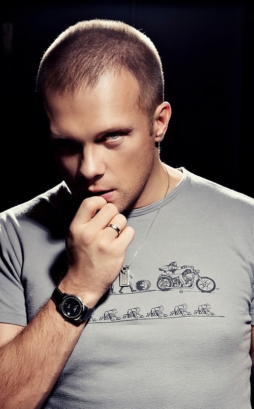 DJ Грув (45 лет)