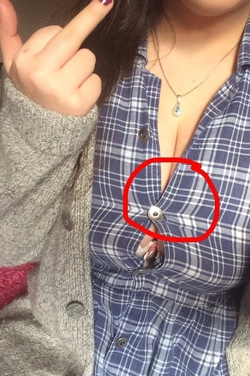 devushki-v-maykah-s-bolshoy-grudyu-igrushkami-mozhno