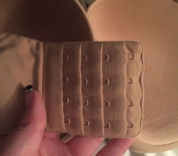 17. А выбор лифчика по размеру — один из кругов ада 😣