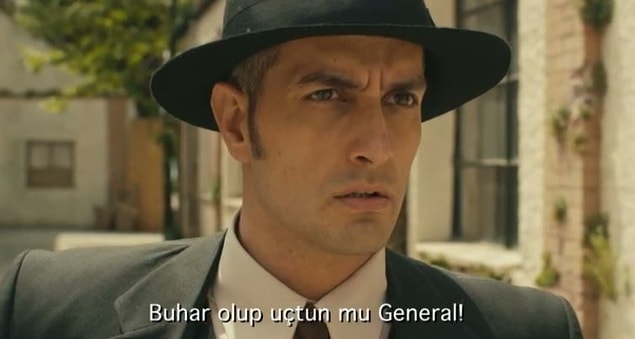 İşte böyle silinip gidersin Stavro!