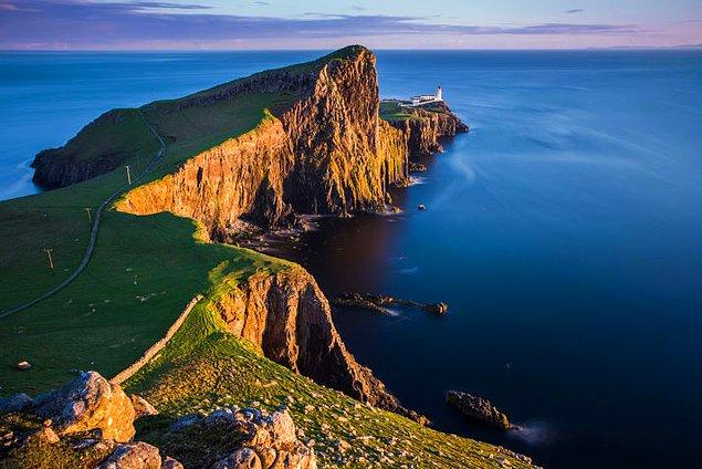 11. İskoçya'nın batı kıyısındaki Isle of Skye adasına mutlaka gidin.