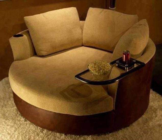 11. This could be one of the greatest cinema seats ever created... Let me see... Yup, this is one of them.