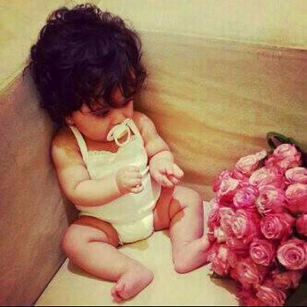 7. Ей постоянно требуется мужское внимание.