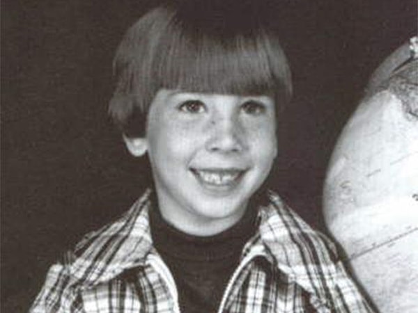 8. Осталось совсем немного, кто же на этом фото?