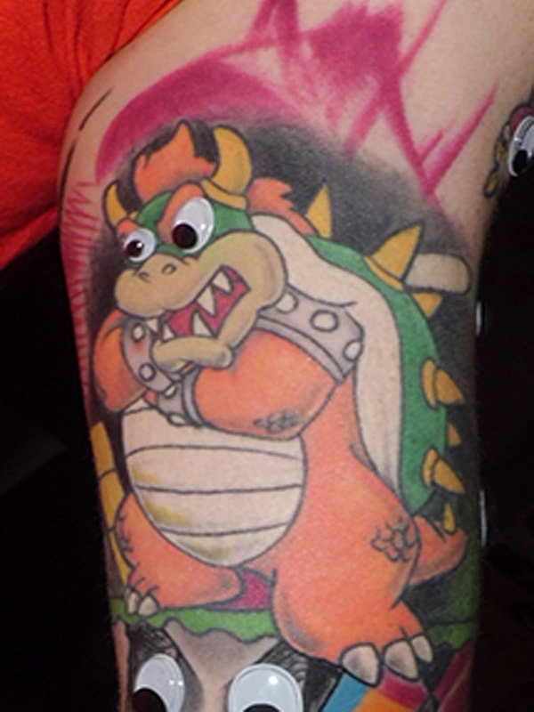 13. Кукольные глазки освежают тату