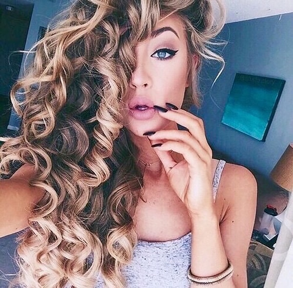 8. Этим красоткам не нужно тратить много времени на салонный и домашний уход за волосами. Это время они лучше уделят вам!