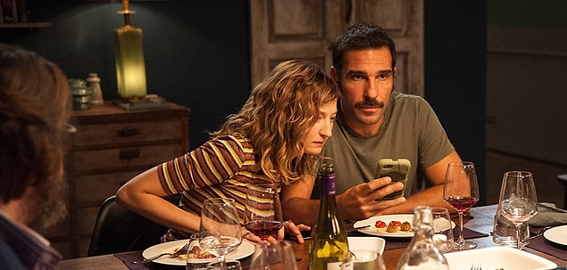 11. Figen, geçen senenin yapımlarından olan İtalyan filmi "Perfetti sconosciuti"yi yeni izlemiş ve oldukça beğenmiş.