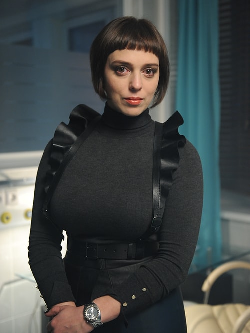 Нелли Уварова (Катя Пушкарева, сериал "Не родись красивой")