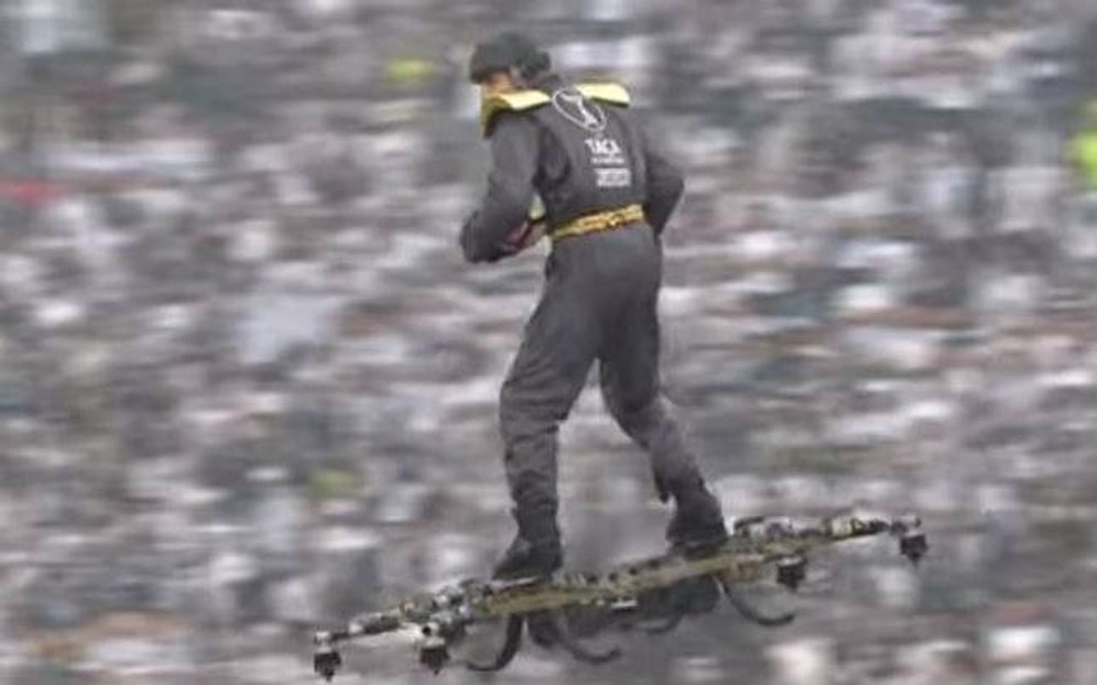 Portekiz Ligi Finalinde Topu Hakeme, Drone ile Uçan Adam Getirdi!