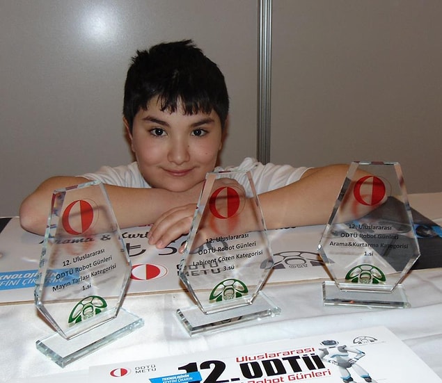 2014 senesinde, daha henüz 11 yaşındayken tanıdık Eray'ı.