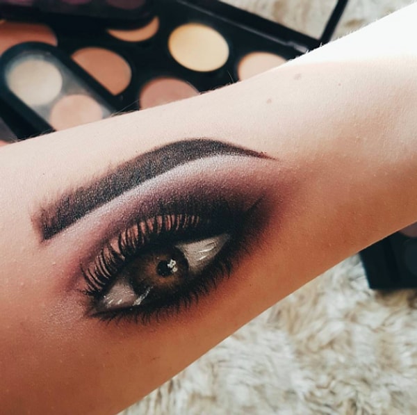 10. Вечерний макияж в коричневых оттенках - вечная классика!