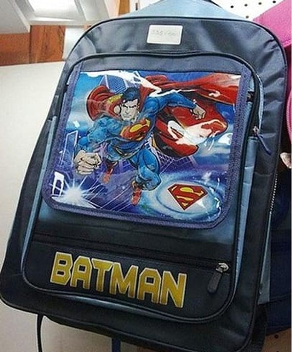 3. Наверное, производитель этого рюкзака думает, что все супергерои на одно лицо...