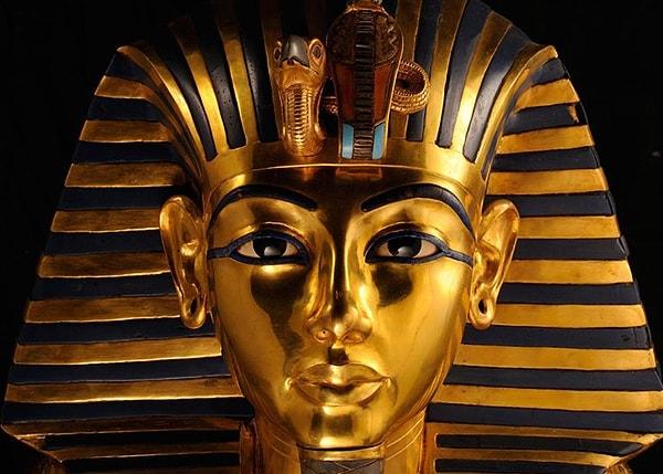 2. Kral Tutankhamun'un ebeveynleri kardeşlerdi.