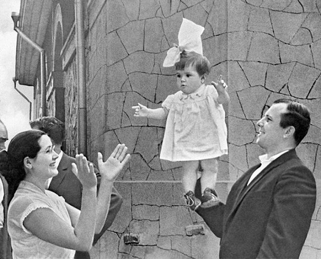 В 1961 году, примерно за месяц до запуска, у Гагариных родилась вторая дочь – Галина.