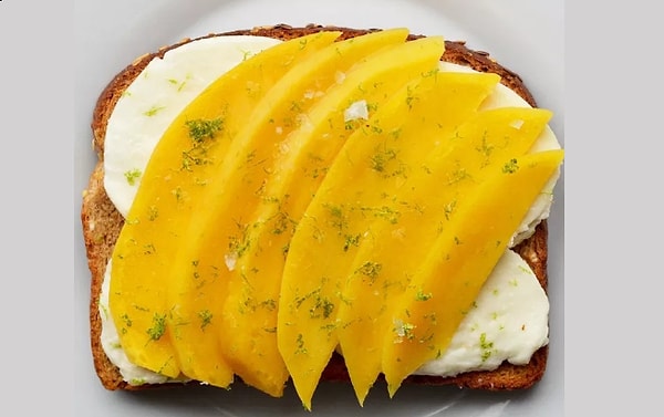 11. Манго + моцарелла + сок и цедра лайма