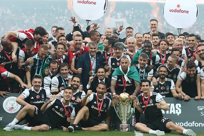 Beşiktaş'ın Dillere Destan Şampiyonluk Kutlamasından Birbirinden Güzel Görüntüler