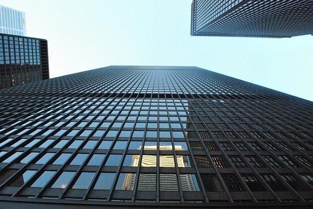 1. Garry Hoy, a lawyer from Toronto, was constantly throwing himself to the windows to prove how firm the office windows were.