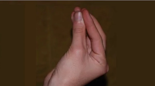 6. Этот жест в Египте означает...