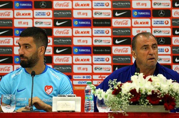İddiaya göre EURO 2016 öncesinde Antalya kampında Arda Turan, Fatih Terim'e taktikle ilgili bir eleştiride bulununca ortalık gerildi.