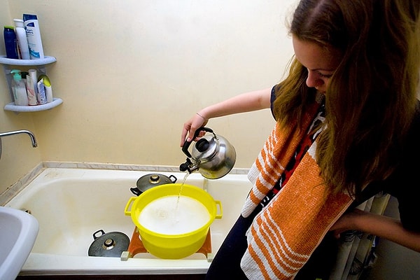 8. "Некоторые вещи мы начинаем ценить, когда теряем их. Например, горячую воду"