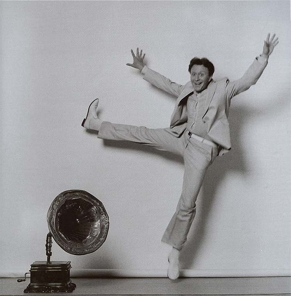 6. Андрей Миронов родился 7 марта, но родители записали в свидетельстве о рождении 8 – чтобы он стал подарком женщинам в их день 8 марта.