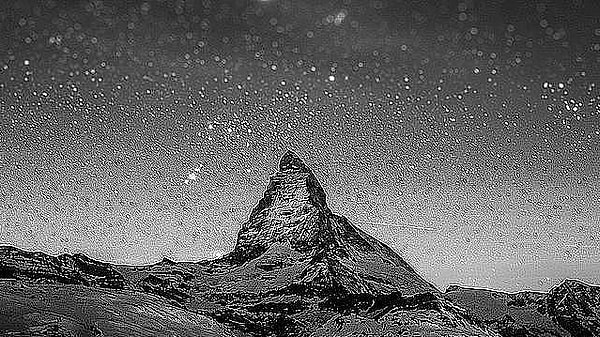 Как называется состояние, при котором человек может видеть и ощущать предметы, но не способен сопоставлять свои ощущения с функцией этих предметов?