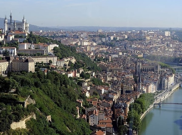 2. Лион, Франция