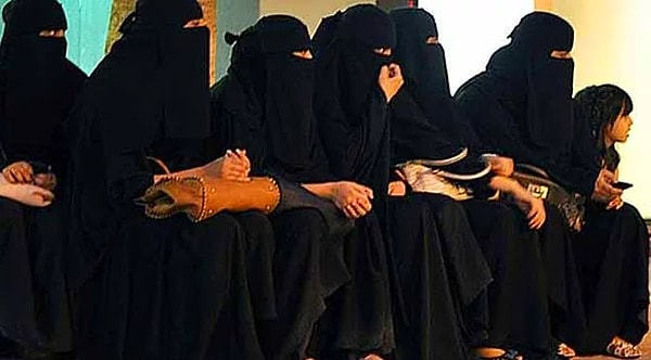 11. Женщины не могут быть избраны в органы власти, и не имеют права голоса на выборах.