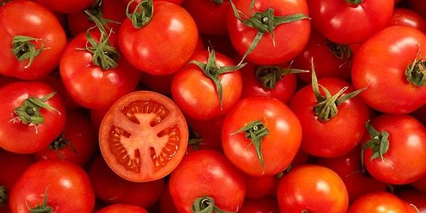 14. 1700’lerde domateslerin zehirli olduğunu düşünülüyordu, zira biri ne zaman domates yese ölüyordu.