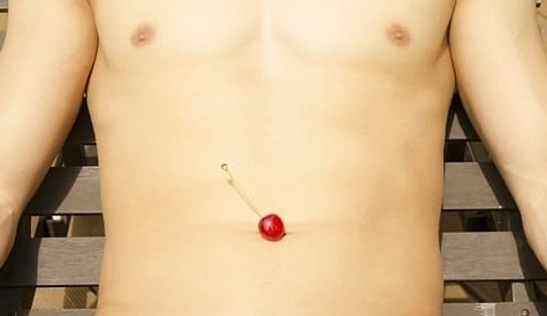 5. Вы видите кошмары о том, как что-то застряло в пупке.