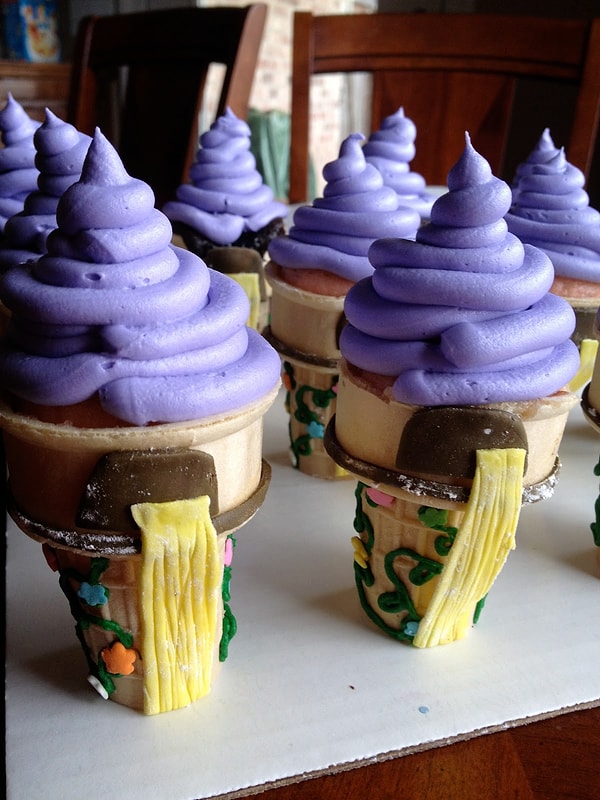 13. Капкейки "Рапунцель: Запутанная история" в вафельных стаканчиках для мороженого